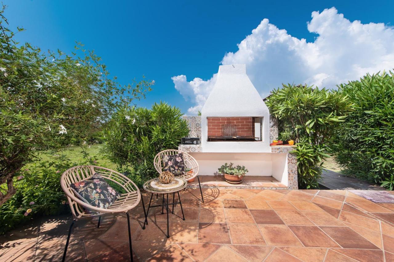 Aelia Sea View Bungalow 根纳迪 外观 照片